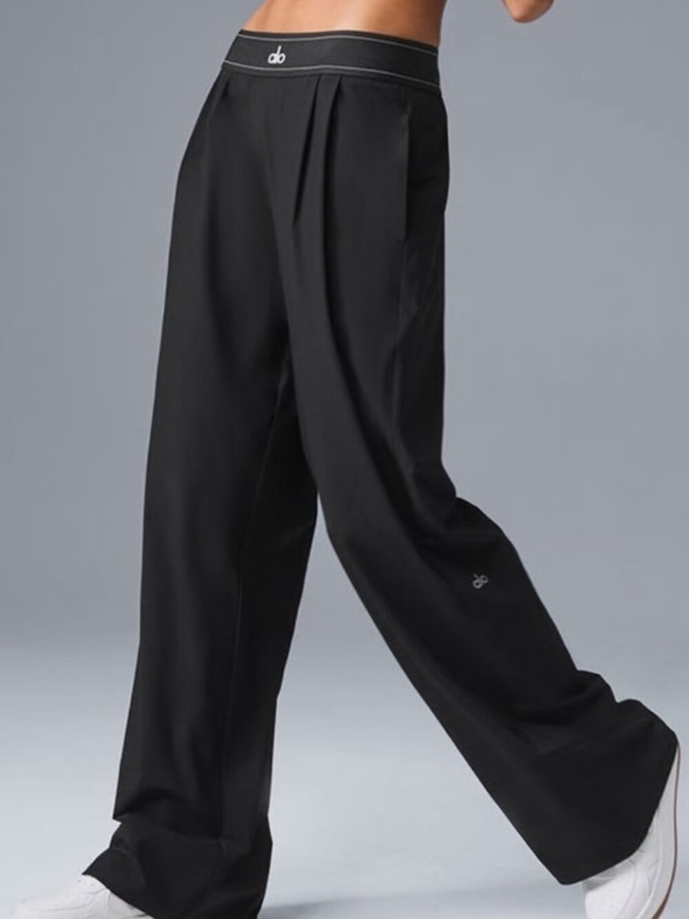 ALO Yoga🛶NWT Suit Up Trouser Black 30",elevates your everyday style. - Picture 7 of 8